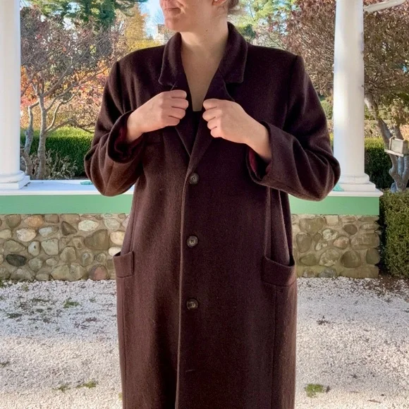 VTG Long Brown Overcoat sz Medium - Picture 4 of 12